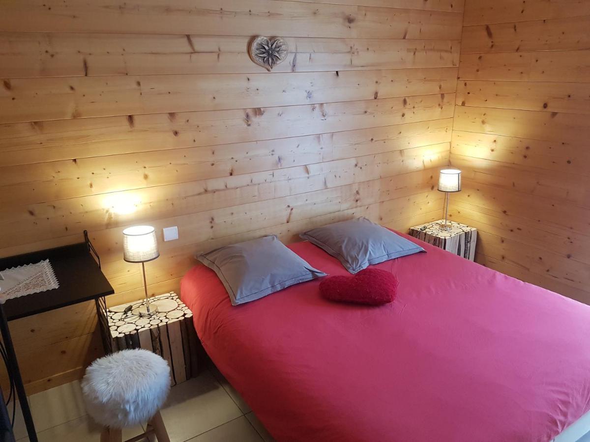 Chalet Les Aigles Saint-Sixt Exterior photo